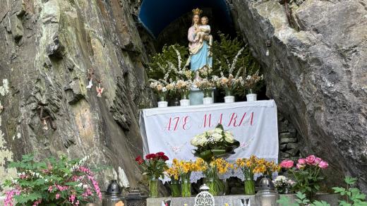Panna Maria ve Skále, Spálov