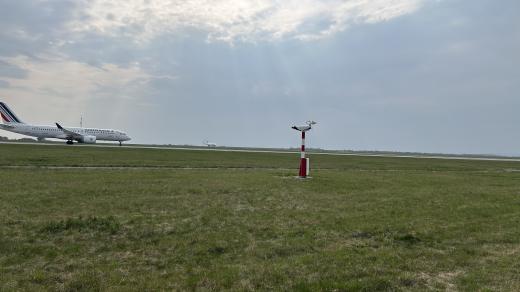 Díky transmisometrům piloti vědí, jak daleko na dráze skutečně uvidí