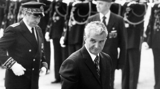 Vládl tak, jak se vyspal. Ceausescu byl megaloman a „kruťas”, který Rumunkám kontroloval menstruaci