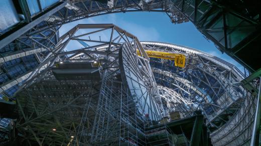 Největší dalekohled na světě, Cerro Armazones, extrémně velký dalekohled, ELT Extremely Large Telescope