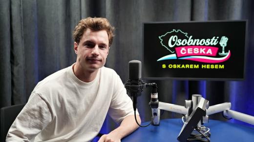 Oskar Hes moderuje Osobnosti Česka