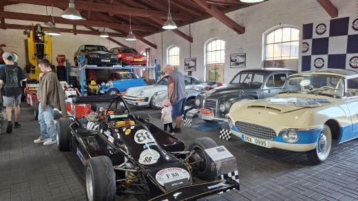 V Dobřenicích sídlí úchvatná Cabrio Gallery. Uchvátí rodiny s dětmi i automobilové fajnšmekry