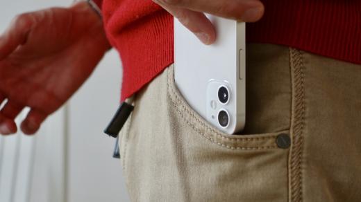 iPhone 12 (ilustrační foto)