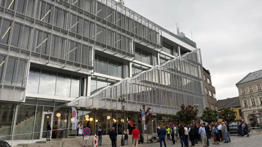 Zástupci přerovské radnice v pondělí symbolicky otevřeli nové sídlo magistrátu
