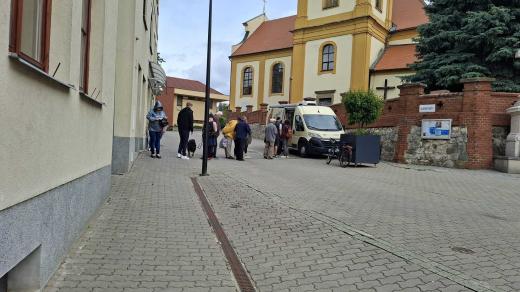 Poničený městský úřad ve Šlapanicích