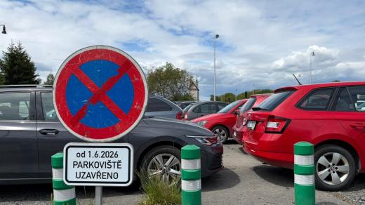 Hostivice se Správou železnic vyjednala, aby se termín posunul alespoň na začátek června a začala hledat možné řešení