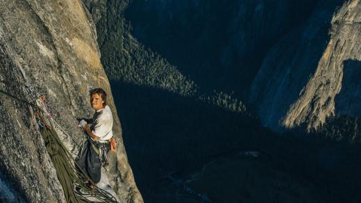 Mladý horolezec vylezl během jednoho týdne na dvě stěny El Capitan - El Niňo a Golden gate