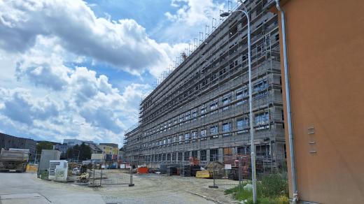 Budoucí budova nového centrálního pavilonu nemocnice v Olomouci