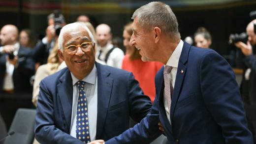 Český premiér Andrej Babiš (vpravo) s předsedou Evropské rady Antoniem Costou v Bruselu