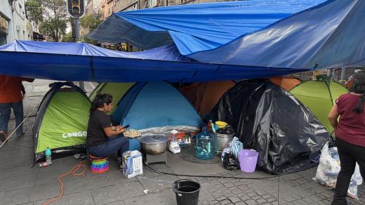 Stanové městečko učitelů v Mexico City