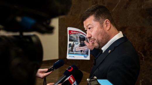 Předseda hnutí SPD a místopředseda Sněmovny Tomio Okamura po jednání sněmovního mandátového a imunitního výboru, který se zabýval žádostí o jeho vydání k trestnímu stíhání