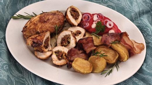 Kuřecí kapsy se sušenými rajčaty a mozzarellou