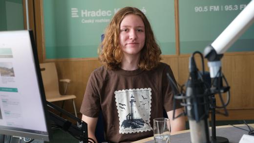 Karel Vaňura ve studiu Českého rozhlasu Hradec Králové