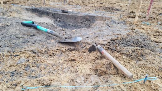 S archeology na místě pracovalo až 80 lidí, ke konci průzkumu asi 25 lidí