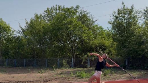 Na akci dorazila olympionička Barbora Špotáková, která pomáhala vytvořit vrhačskou louku