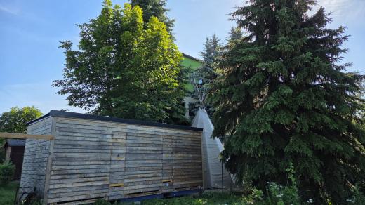 Apidomek nabízí relax v bezpečné blízkosti včel
