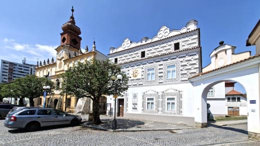 Weissův dům ve Veselí nad Lužnicí, kde sídlí Blatské muzeum