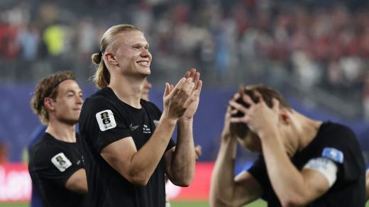 Kanonýr Erling Haaland táhne norskou fotbalovou reprezentaci na mistrovství světa