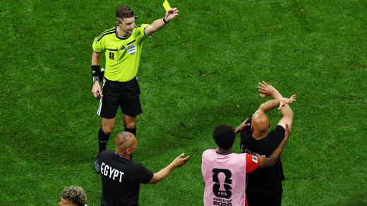 Rozhodčí v zápase Argentiny s Egyptem