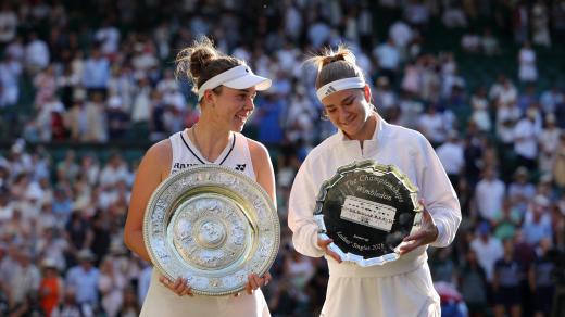 Linda Nosková a Karolína Muchová po wimbledonském finále