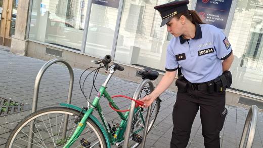 Jak dobře zabezpečit jízdní kolo proti krádeži? V cyklu Modré majáky poradí jihomoravští policisté
