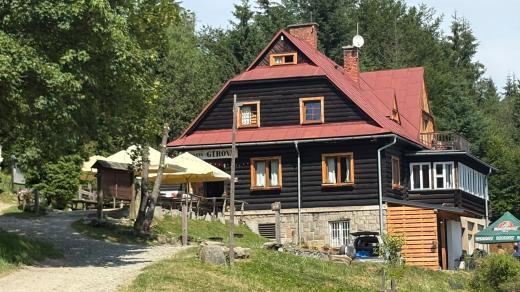 Chata Gírová je jedním z cílů naší velké letní turistické soutěže