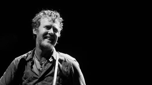 Irský zpěvák Glen Hansard (archivní foto)