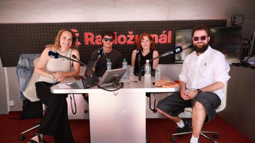 Režisér Matěj chlupáček a herci Julie Šoucová a Tadeáš Moravec