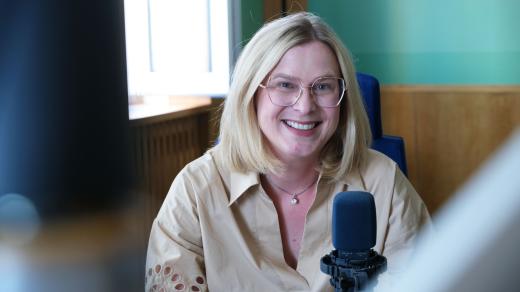 Kateřina Javorská ve studiu Českého rozhlasu Hradec Králové