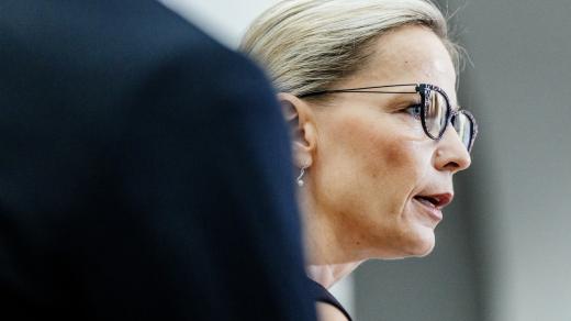 Ministryně pro místní rozvoj Zuzana Mrázová