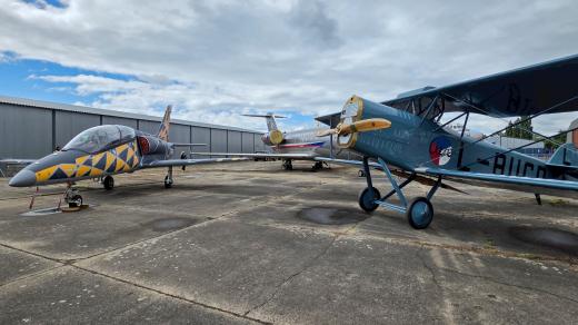 Letadla Aero L-39 Skyfox a Aero Ab-11