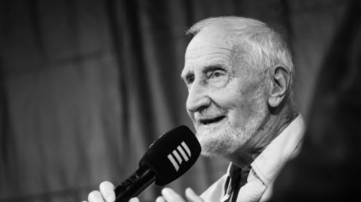 Knížky jsou můj první svět. Ne kytky, říkal botanik Václav Větvička. Připomeňte si ho v Knižním pólu