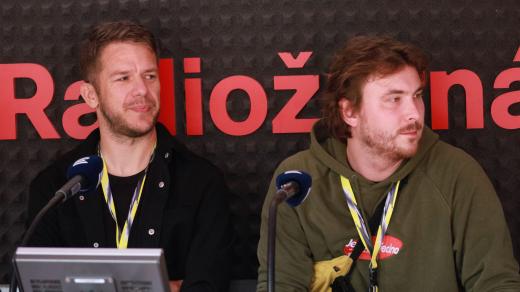 Režisér Jan Holec a herec Hynek Tajovský z divadla Petra Bezruče