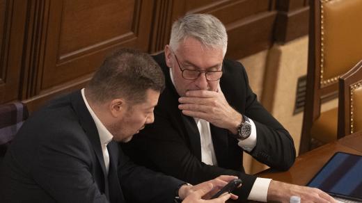 Ministr vnitra Lubomír Metnar (vpravo) a šéf SPD Tomio Okamura