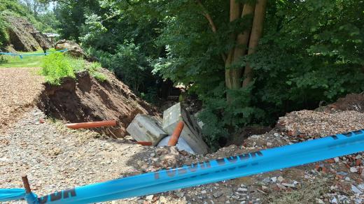 Podle Petra Jakubíčka se všichni zapojili do úklidu po bleskové povodni