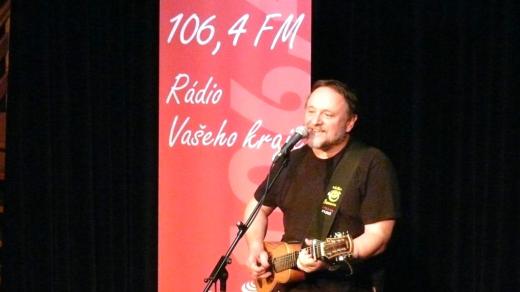 Jaroslav Samson Lenk v sále Českého rozhlasu České Budějovice v listopadu 2012