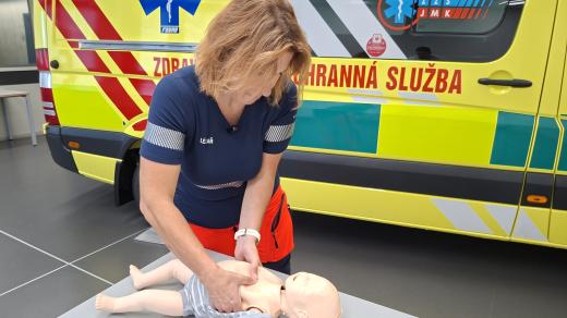 Modelová resuscitace dítětě