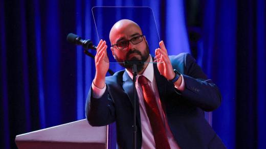 Operátor Trumpova čtecího zařízení čelí podezření, že sázel na obsah prezidentových projevů