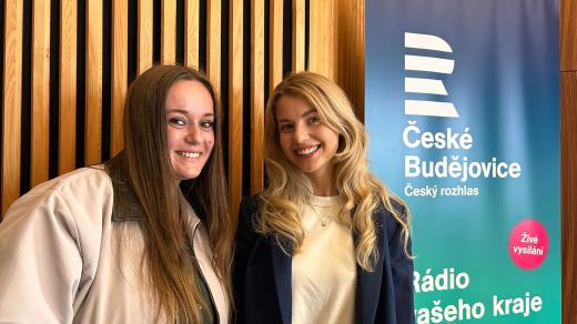 Nela Mondeková a Lucie Konečná