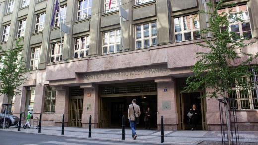 Škodův palác. V něm sídlí Odbor pozemních komunikací a drah (archivní foto)