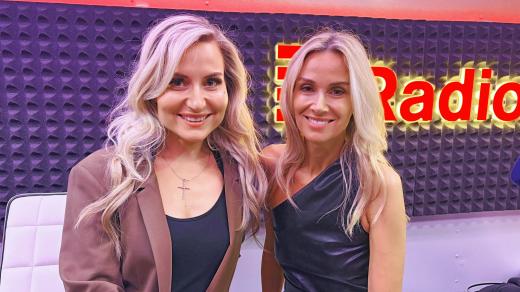Beats & Blondes: houslová virtuoska Martina Bačová a DJ Lucca (Lucie Dvořáková)
