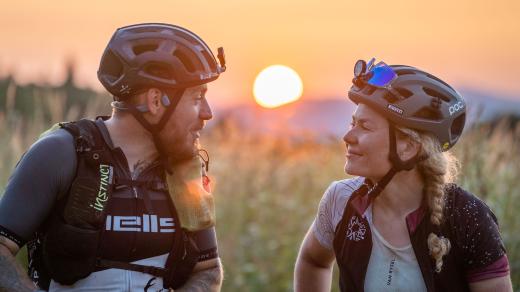 Z cest Tomáše a Kláry Novotných, závod 1000 Miles Adventure