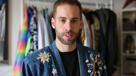 „Rodina sama nepřišla.“ Herec Petr Vančura našel blízkost a smysl v péči o chlapce z dětského domova