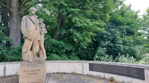 Památník tragických událostí v Leskovicích
