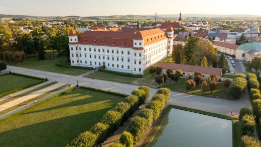 Zámek Holešov