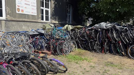 Nezisková organizace Kola pro Afriku poslala dalších zhruba 500 kol do Gambie