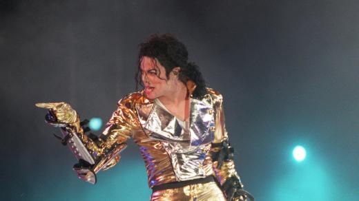 Král popu Michael Jackson během svého koncertu v Praze v roce 1996