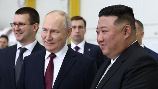 Putin a Kim Čong-Un se sešli na kosmodromu na ruském Dálném východě