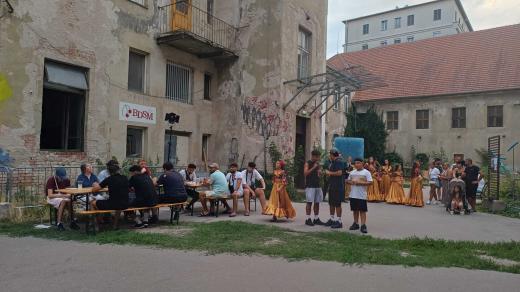 Projekt REAL LAV je vzdělávací projekt pro romské umělce