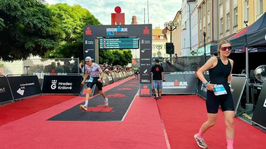 Mezinárodní triatlonový závod Ironman se po třetí uskutečnil v Hradci Králové
